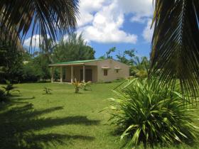 Grundstück mit 100m Privatstrand - Coco Beach