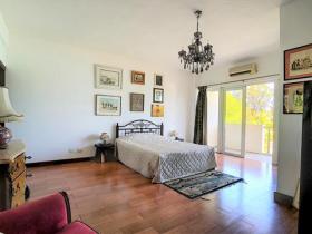 Atypisches Luxus-Penthouse mit Panoramablick auf das Meer