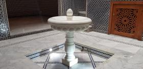 Das prächtige traditionelle marokkanische Riad wurde im historischen Stadtzentrum komplett renoviert