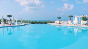 Studio-Apartment am Strand in neuem Komplex mit Wellnesscenter