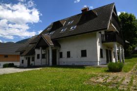 Zu verkaufen exklusive Mehrfamilienhäuser in Bohinj