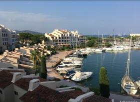 Apartment mit Panoramablick auf den Jachthafen, 3 km von Saint Tropez entfernt