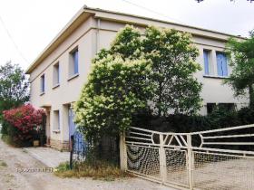 Großes, vom Architekten gebautes Haus zum Renovieren