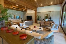 Villa in einer bemerkenswerten Umgebung mit Meerblick