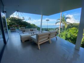 Wunderschöne Villa im Hollywood-Stil mit außergewöhnlichem Meerblick