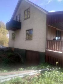 Unbewohntes Haus zu verkaufen