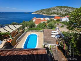 Haus mit Meerblick und Pool – Langzeitmiete