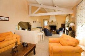 Schönes provenzalische Haus, 2 ha 300 - 7-Schlafzimmer - 15 x 7 m Pool