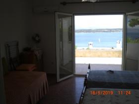 Haus mit atemberaubendem Meerblick auf der historischen Insel Spetses