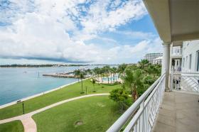 Luxus-Eigentumswohnung im Ocean Club Paradise Residence auf den Bahamas