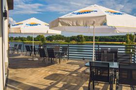 Zum Verkauf kleiner Vergnügungspark mit Restaurant zur gewerblichen Nutzung