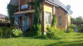 Ich verkaufe mein gemütliches, warmes Haus im Zentrum von Boryspil in der Nähe der Kirche