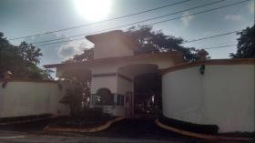 Zu verkaufen Luxus-Residenz in Halbinsel 360 Panoramablick auf den See